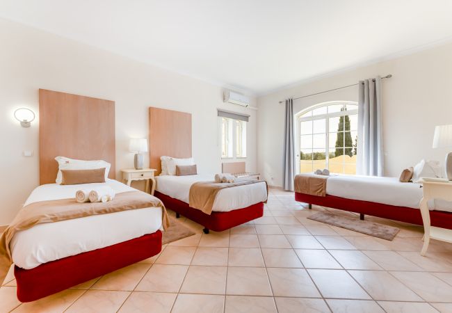 Villa em Boliqueime - Quinta das Laranjeiras Villa em Boliqueime - Quinta das Laranjeiras