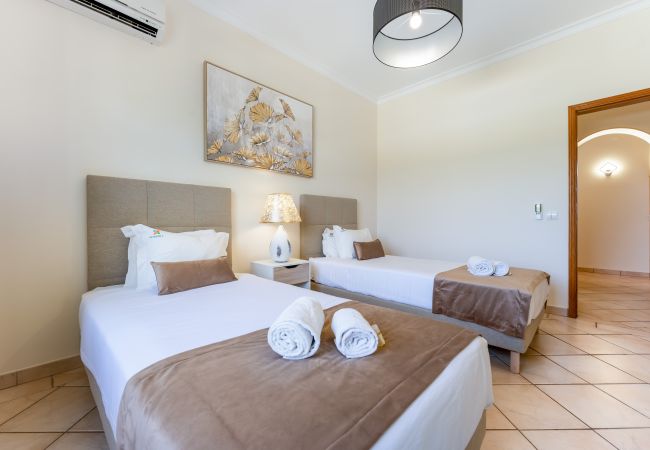 Villa em Boliqueime - Quinta das Laranjeiras Villa em Boliqueime - Quinta das Laranjeiras