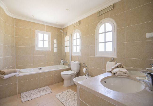 Villa em Almancil - Villa Caravela Villa em Almancil - Villa Caravela