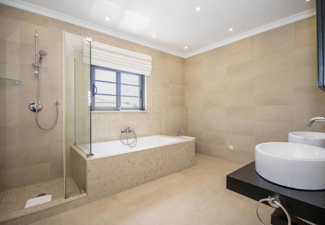 Villa em Almancil - Villa Esmeralda Villa em Almancil - Villa Esmeralda