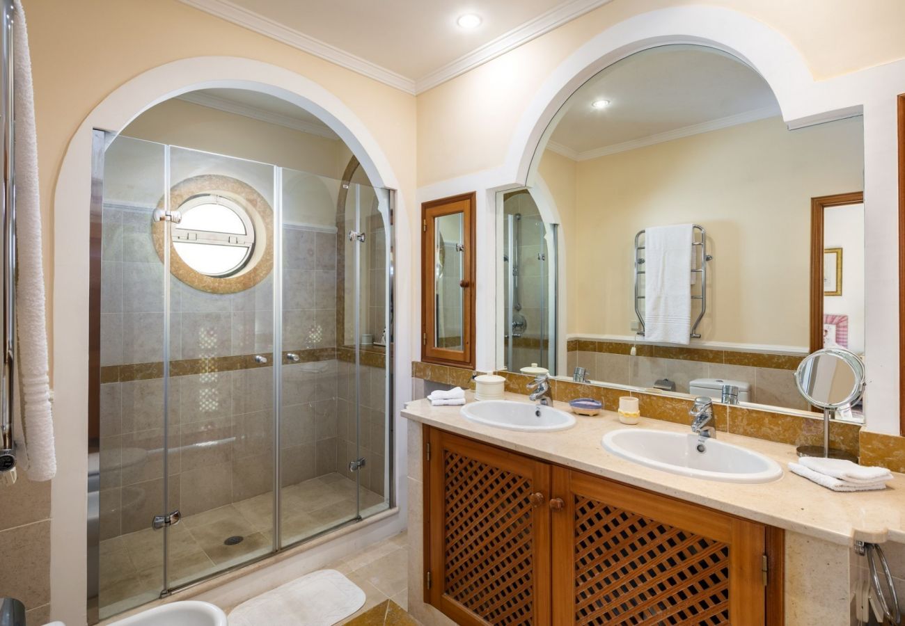 Casa geminada em Quinta do Lago - Casa Altos