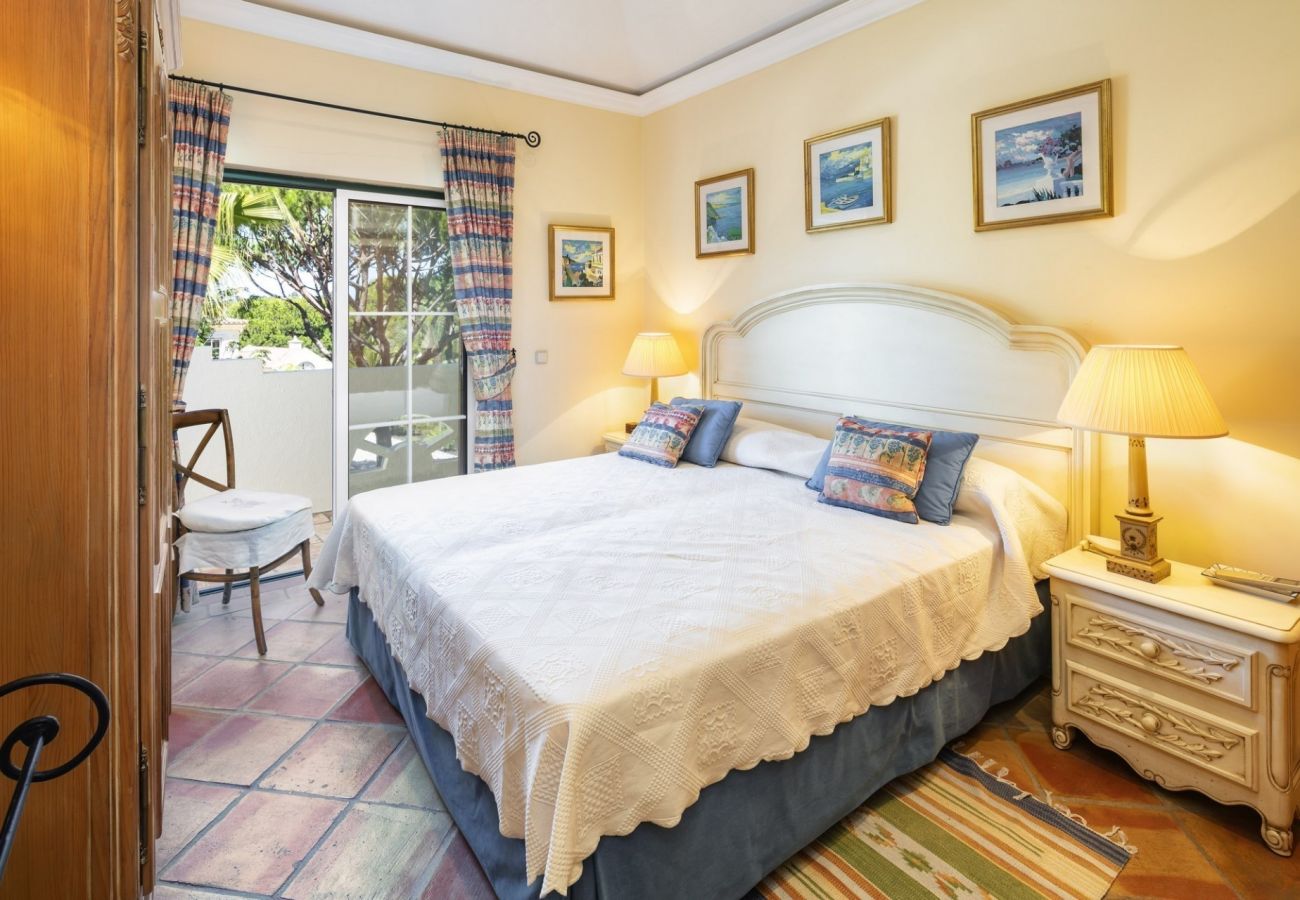 Casa geminada em Quinta do Lago - Casa Altos