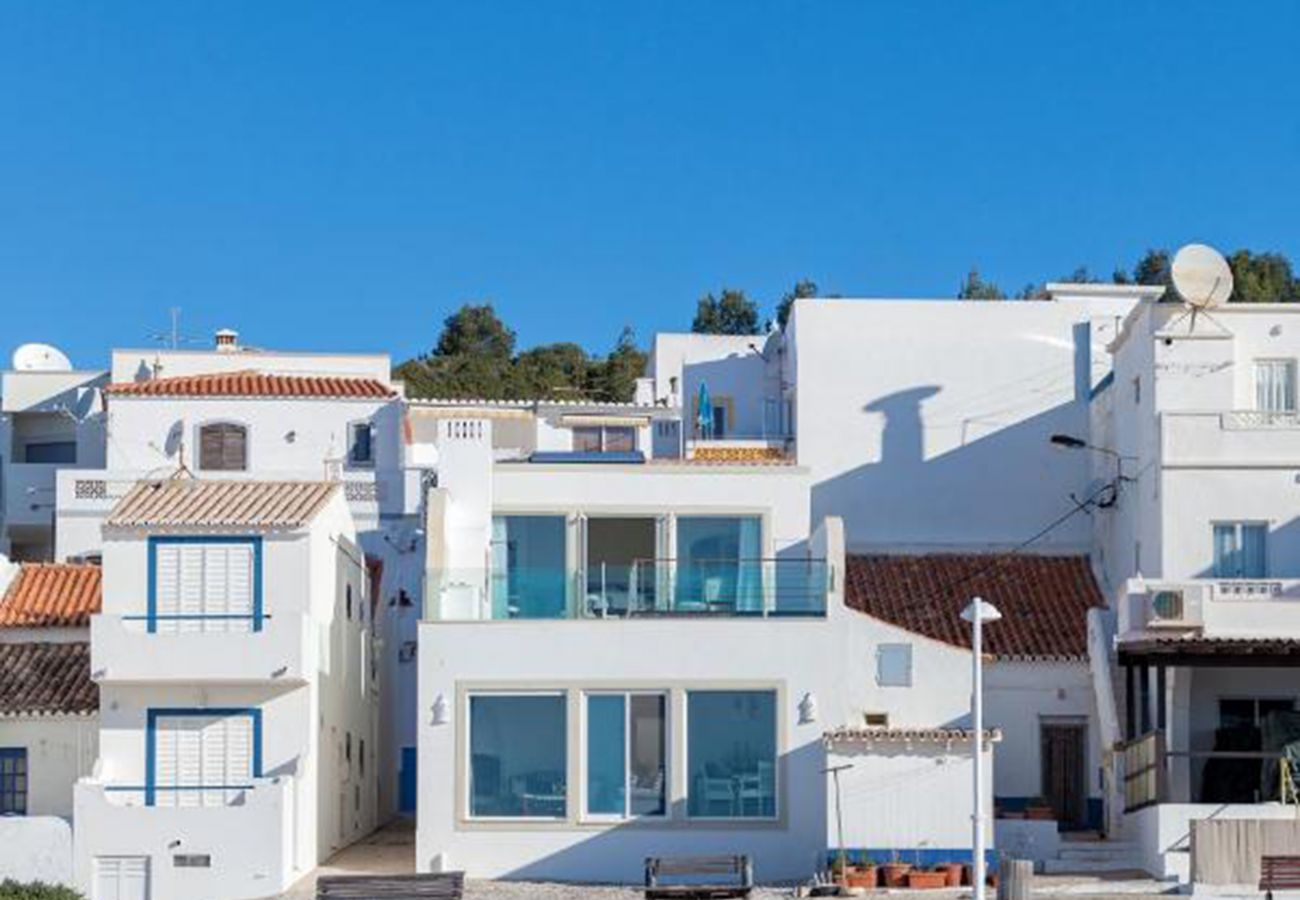 Casa geminada em Budens - Residência Estrela