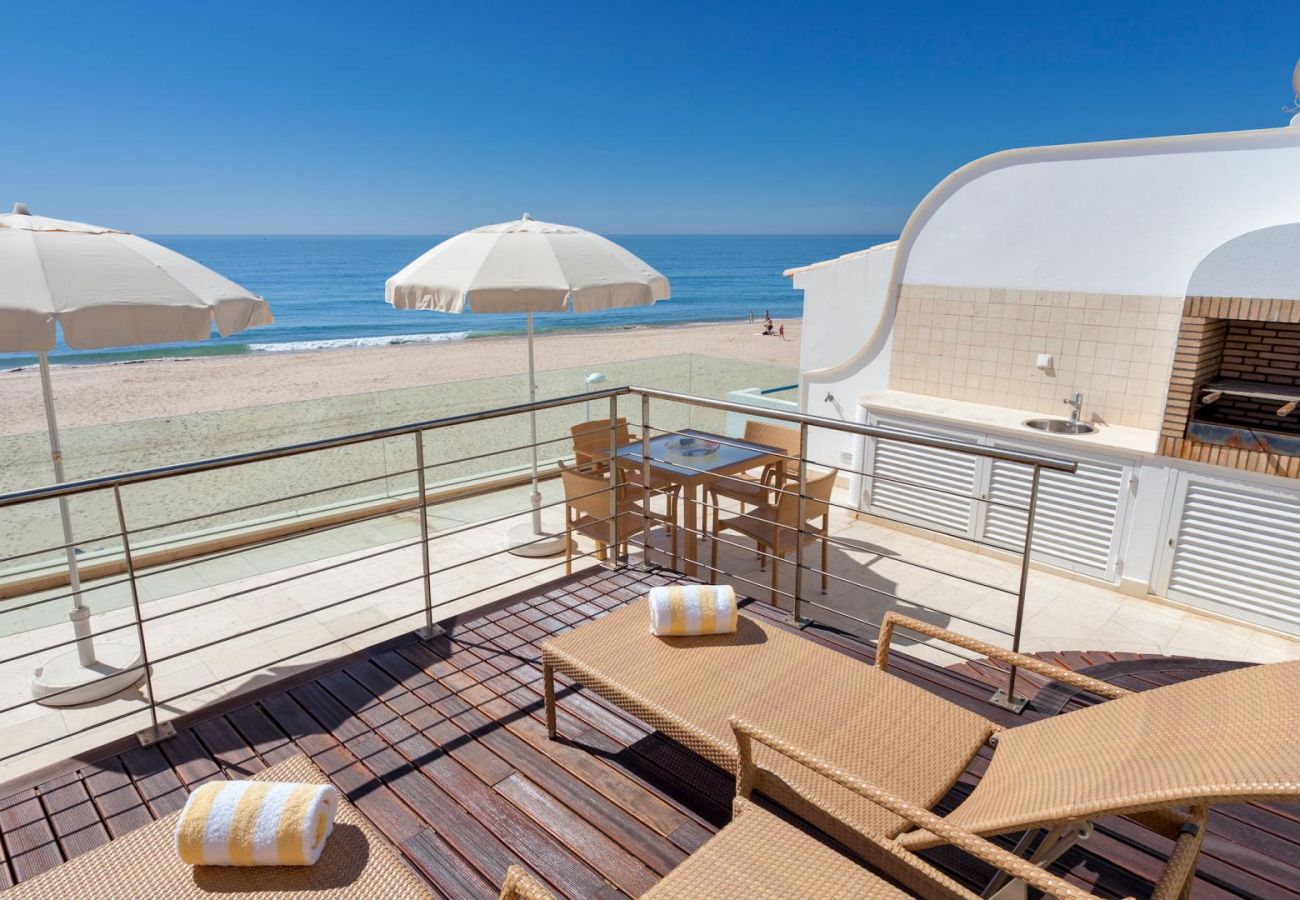 Casa geminada em Budens - Residência Estrela