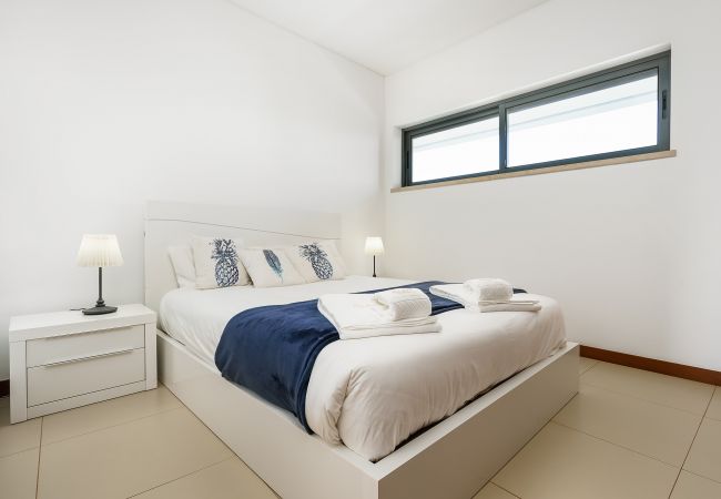 Apartamento em Lagos - Marina Village: Pool |Garage | Prime Location | AC Apartamento em Lagos - Marina Village: Pool |Garage | Prime Location | AC