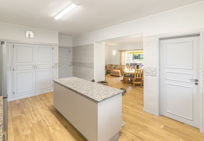 Villa em Lagos - Villa Dean: Private Pool | For Families | AC & WI- Villa em Lagos - Villa Dean: Private Pool | For Families | AC & WI-