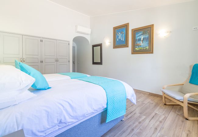 Villa em Lagos - Villa Dean: Private Pool | For Families | AC & WI- Villa em Lagos - Villa Dean: Private Pool | For Families | AC & WI-
