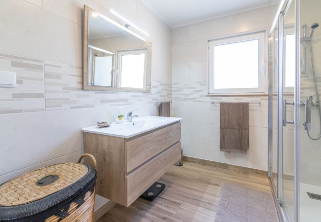 Villa em Lagos - Villa Dean: Private Pool | For Families | AC & WI- Villa em Lagos - Villa Dean: Private Pool | For Families | AC & WI-