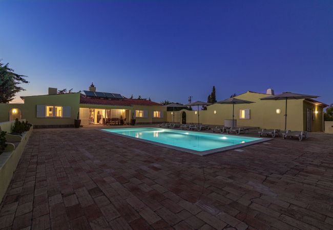 Villa em Lagos - Villa Dean: Private Pool | For Families | AC & WI- Villa em Lagos - Villa Dean: Private Pool | For Families | AC & WI-