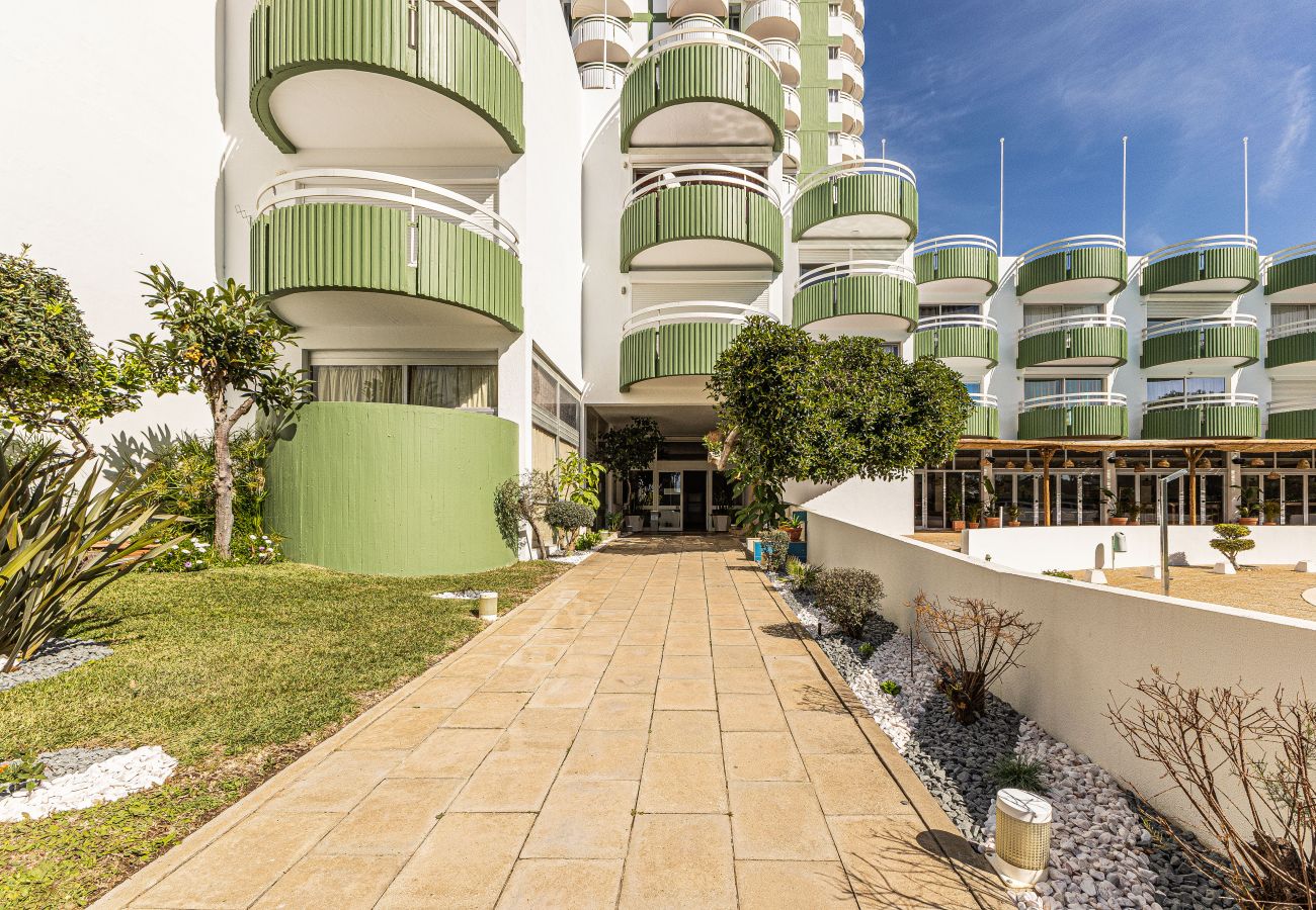 Apartamento em Portimão - Torre Verde - Sea View | Pool & AC