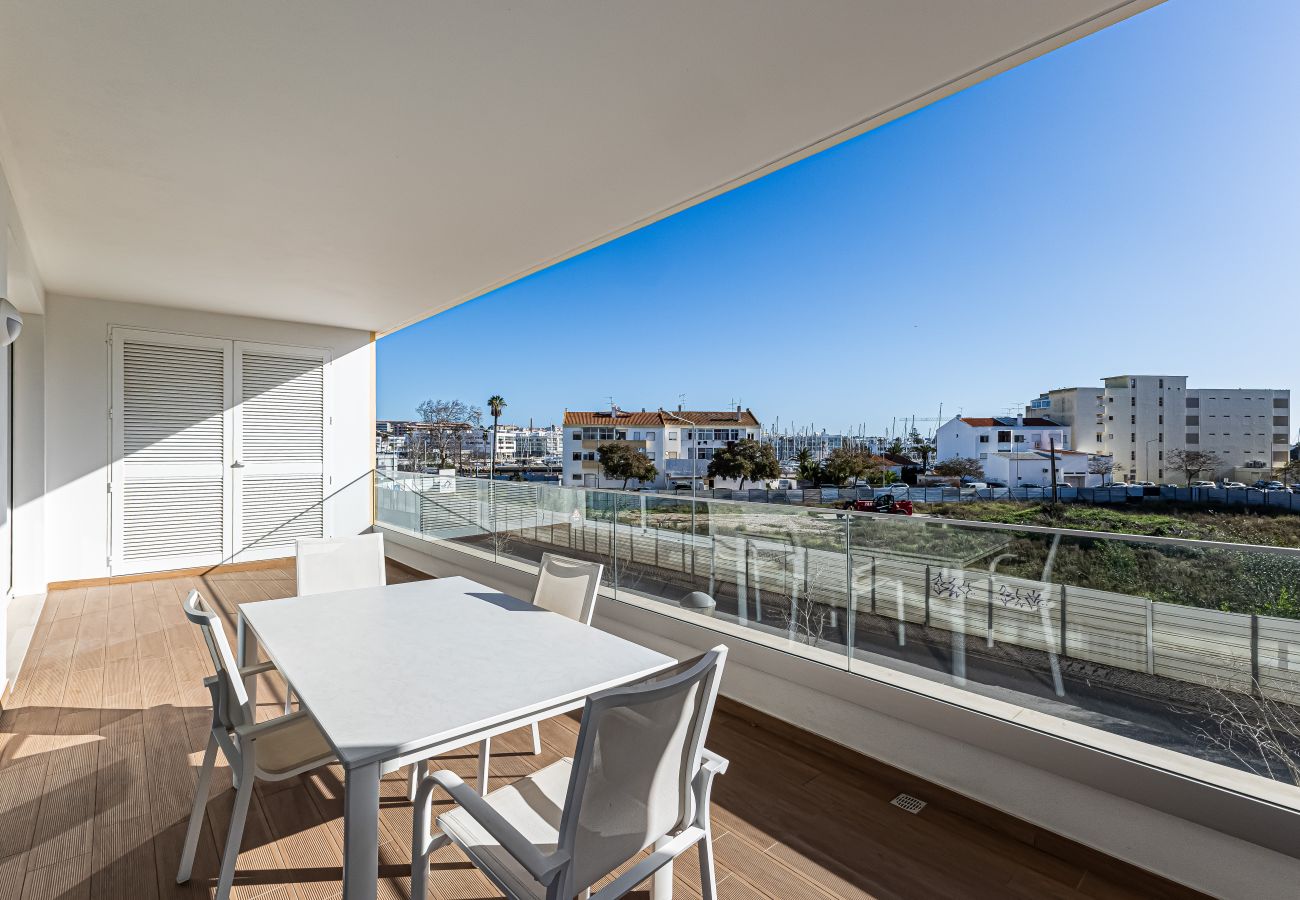 Apartamento em Lagos - Adega Deluxe |  Pool and Gym | Top Location