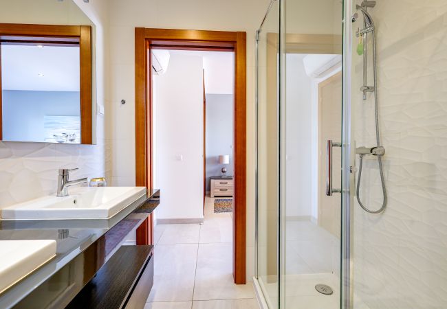 Apartamento em Lagos - Casa Lynda Lagos City Centre Apartamento em Lagos - Casa Lynda Lagos City Centre