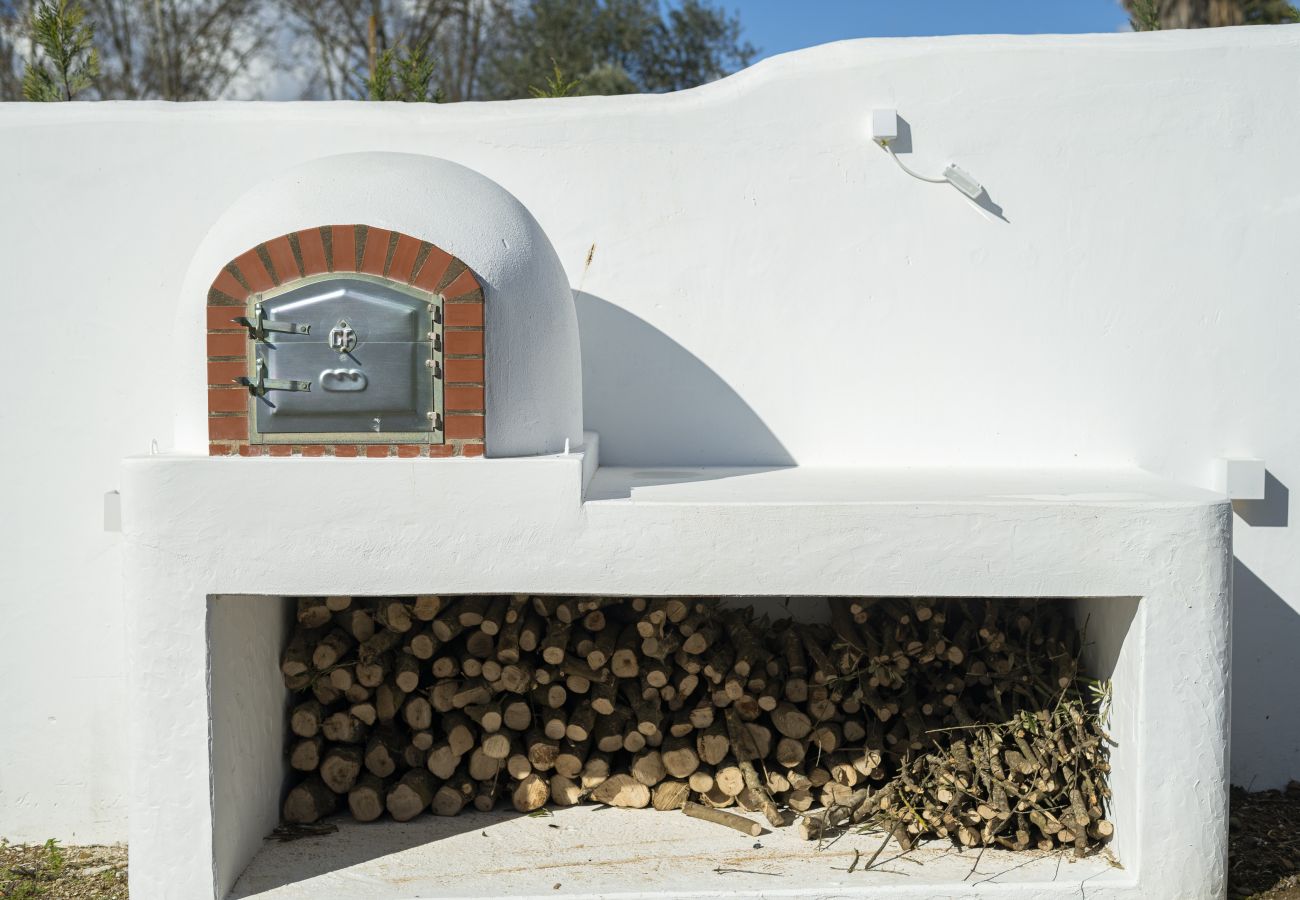 Casa rural em Salvada - Casa Oliva Refúgio Rural Contemporâneo