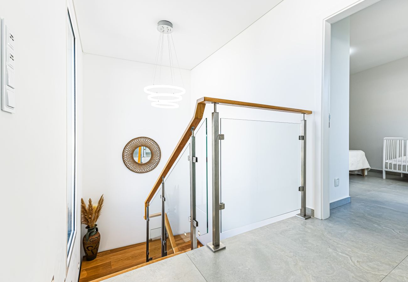 Casa em Armação de Pêra - Casa Colina II – Pool, BBQ & Family Retreat