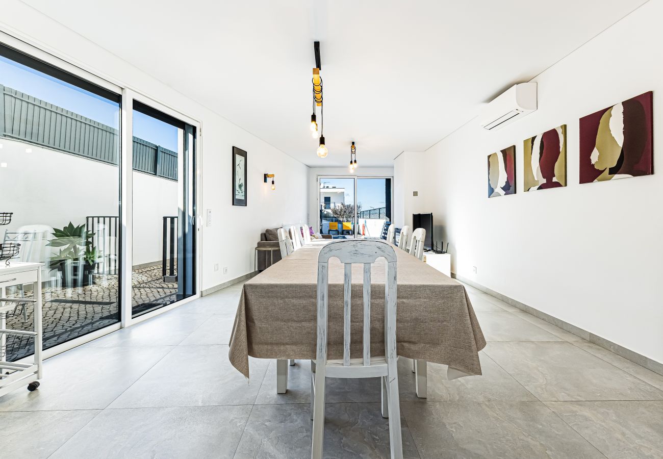 Casa em Armação de Pêra - Casa Colina II – Pool, BBQ & Family Retreat