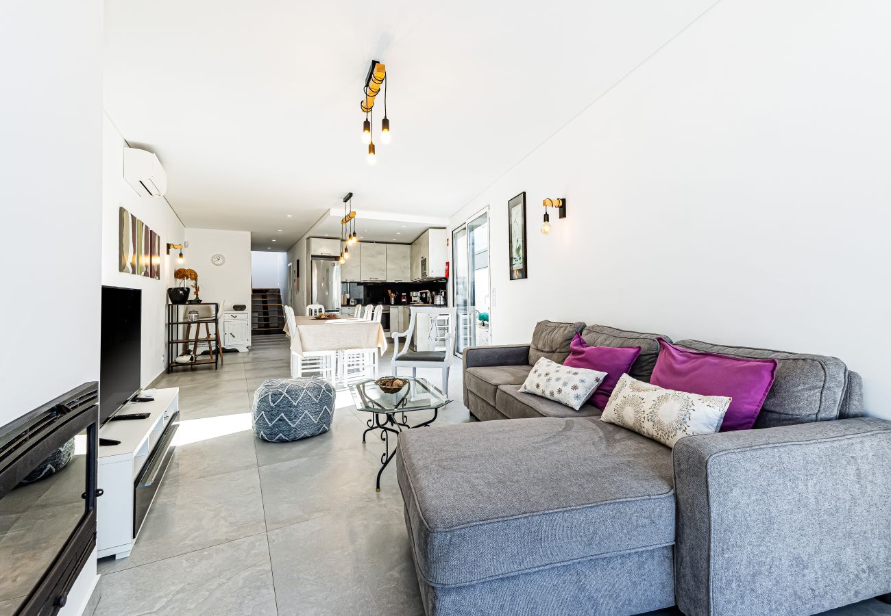 Casa em Armação de Pêra - Casa Colina II – Pool, BBQ & Family Retreat