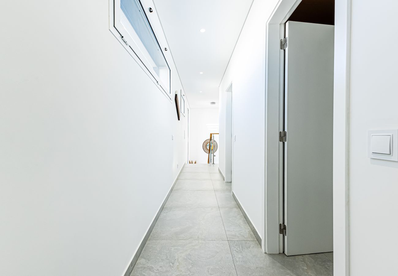 Casa em Armação de Pêra - Casa Colina II – Pool, BBQ & Family Retreat