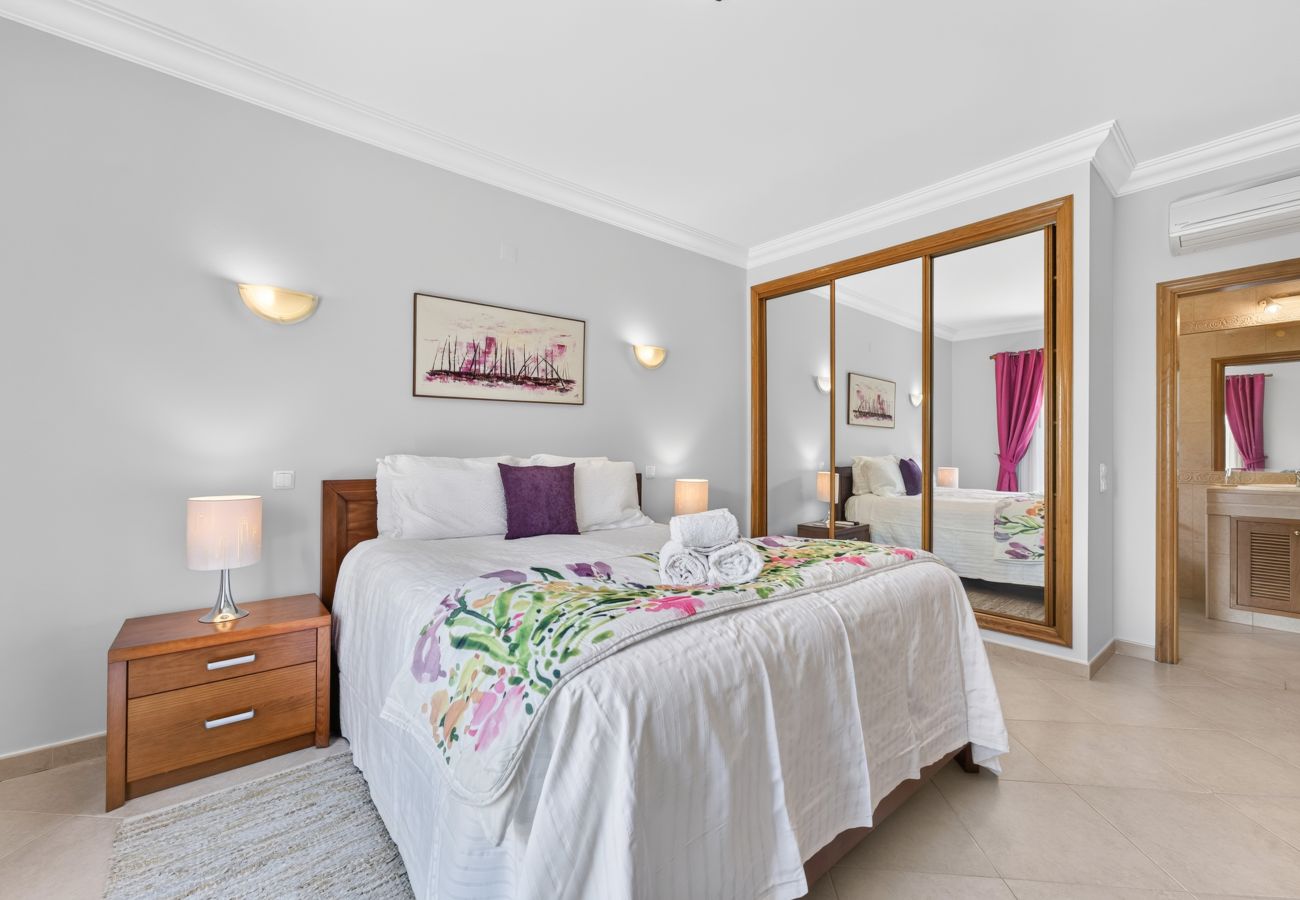 Apartamento em Lagos - Boavista Lakeview | Golf & Pool Retreat