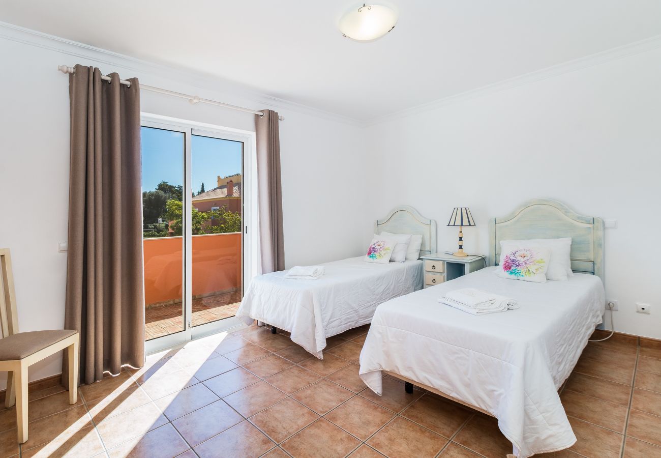 Villa em Lagos - Charmosa moradia T3 geminada – Jardins da Meia Praia