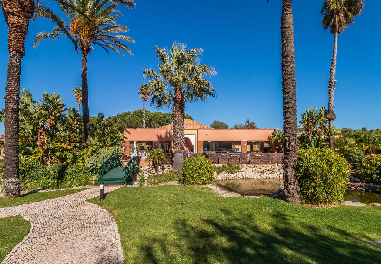Villa em Lagos - Charmosa moradia T3 geminada – Jardins da Meia Praia