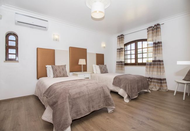 Villa in Galé - Villa Magali Villa in Galé - Villa Magali