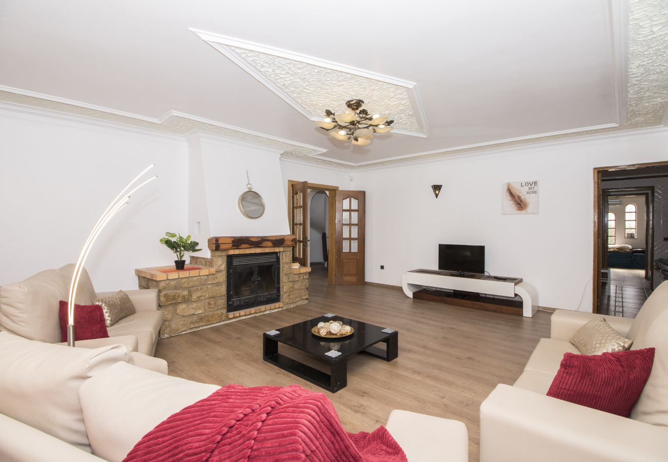 Villa in Galé - Villa Magali