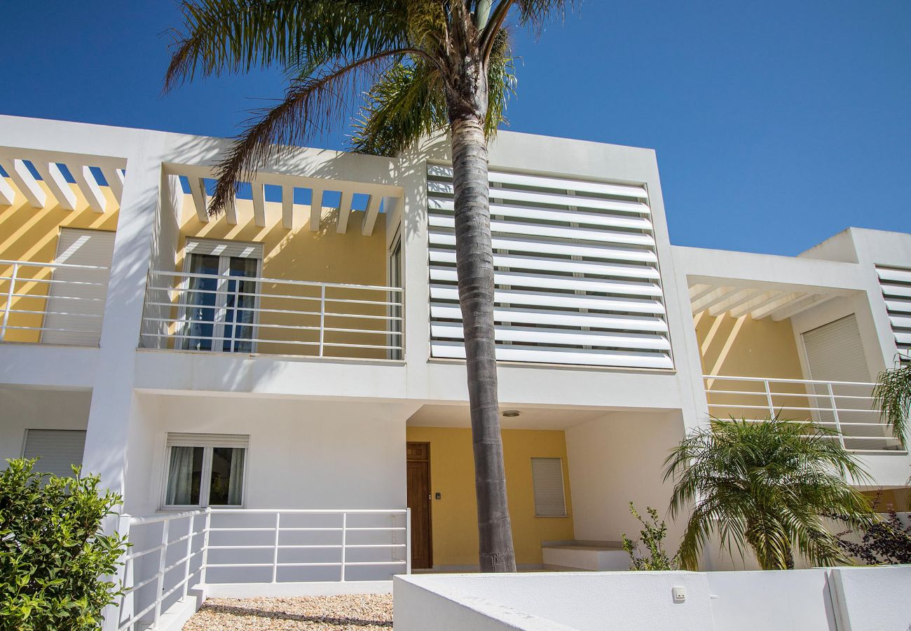 Terraced House in Almancil - Casa Granada