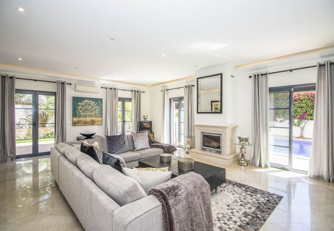 Villa in Almancil - Villa Esmeralda Villa in Almancil - Villa Esmeralda