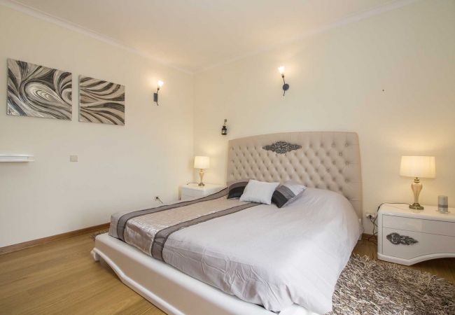 Villa in Quinta do Lago - Villa Lira Villa in Quinta do Lago - Villa Lira