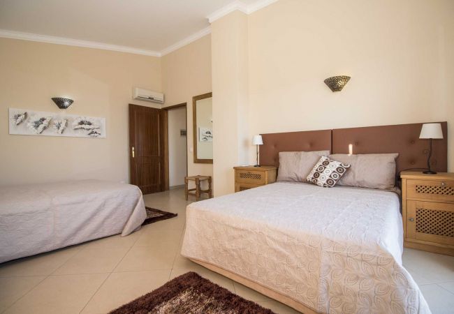 Villa in Estoi - Villa Panoramica Villa in Estoi - Villa Panoramica