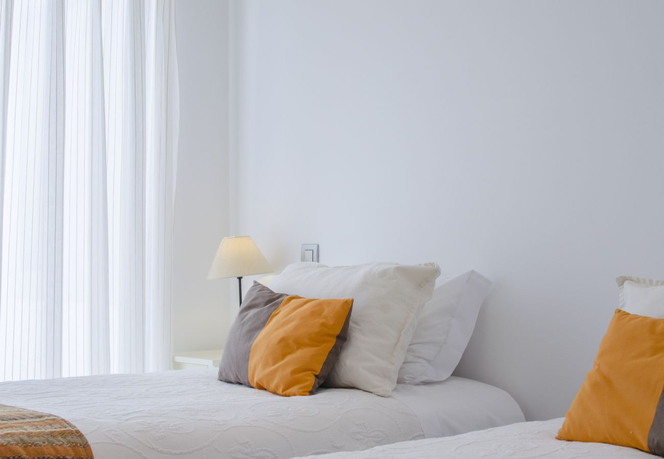 Cottage in Estoi - Casa Serena