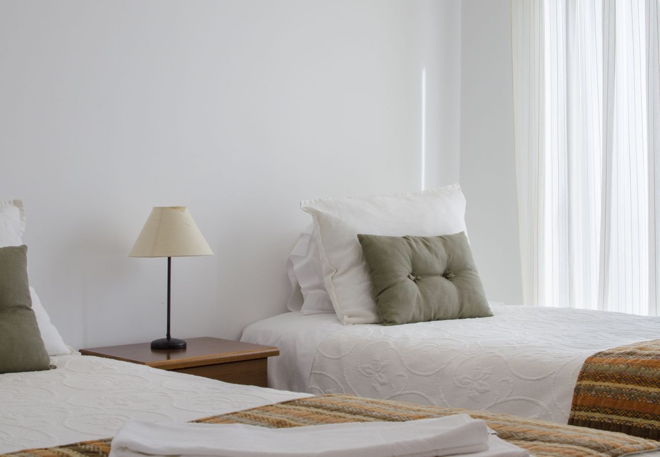 Cottage in Estoi - Casa Serena