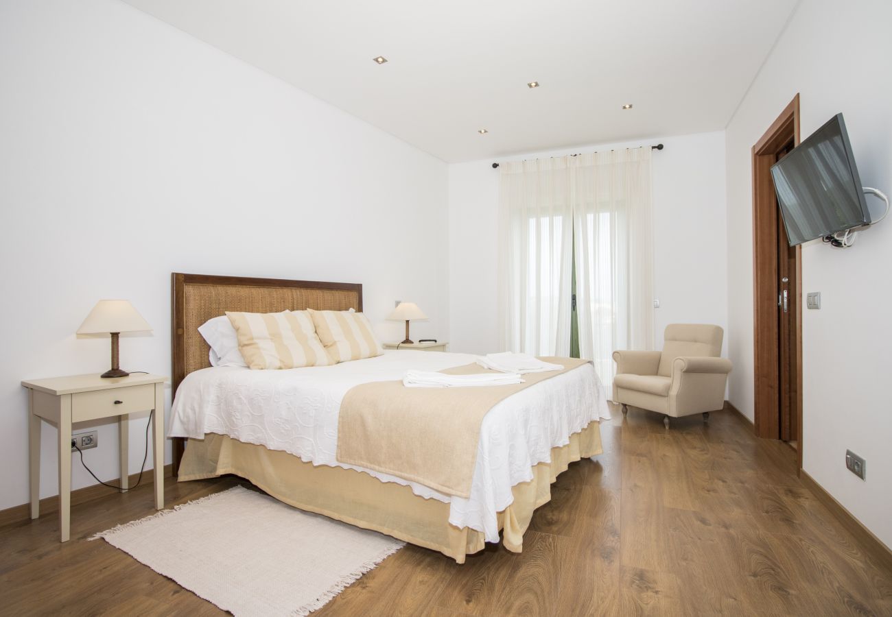 Cottage in Estoi - Casa Serena