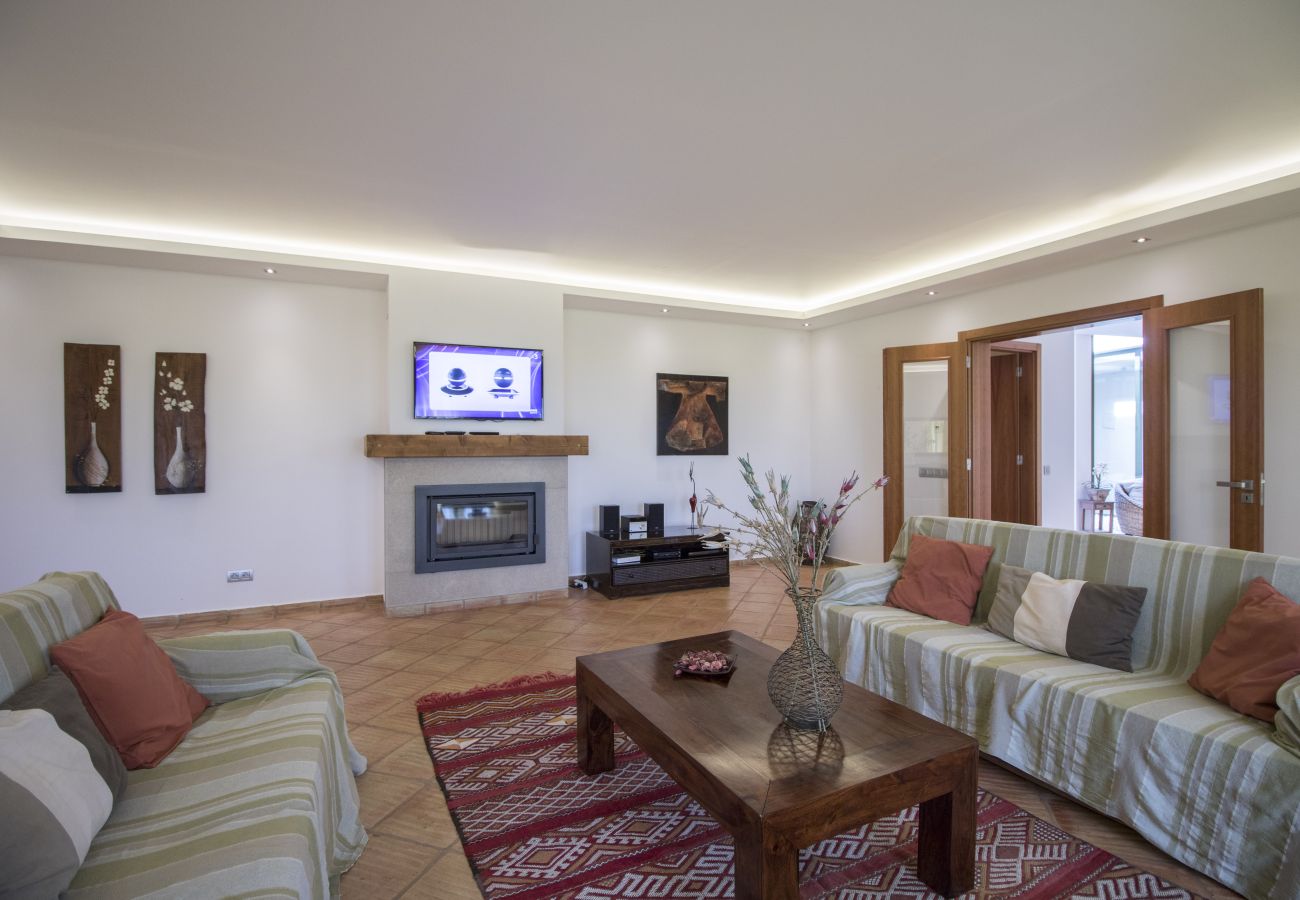 Cottage in Estoi - Casa Serena