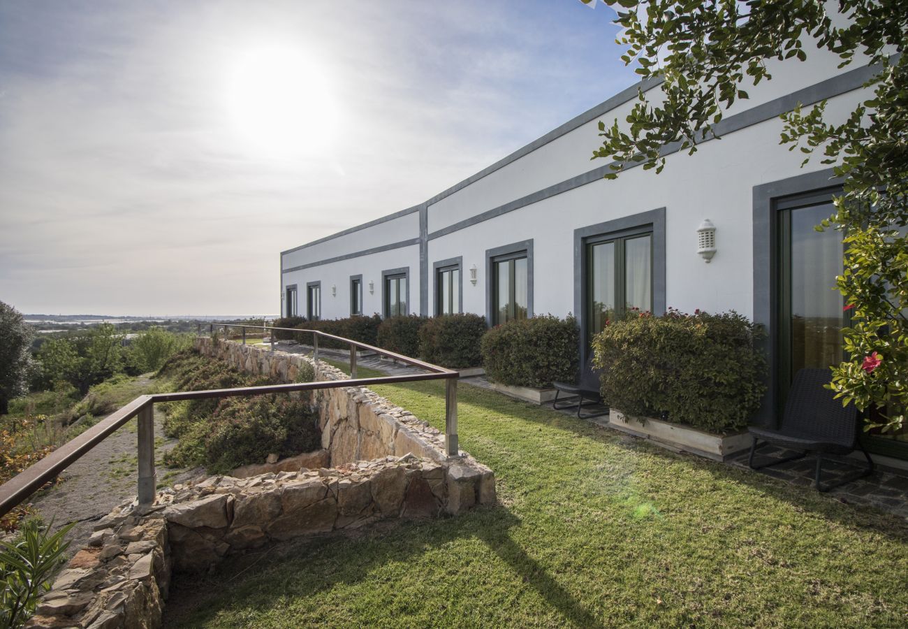 Cottage in Estoi - Casa Serena