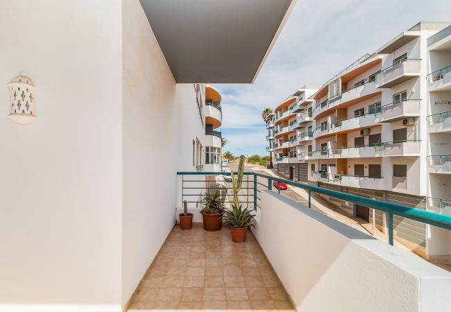 Apartment in Lagos - Casa da Galé: Near Meia Praia | Perfect place w/ Sea View! 