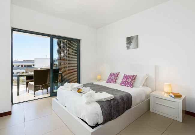 Apartment in Lagos - Marina Village: Pool |Garage | Prime Location | AC Apartment in Lagos - Marina Village: Pool |Garage | Prime Location | AC