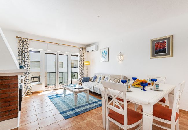 Apartment in Luz - Coral Sea View: Praia da Luz | Prime Location Apartment in Luz - Coral Sea View: Praia da Luz | Prime Location