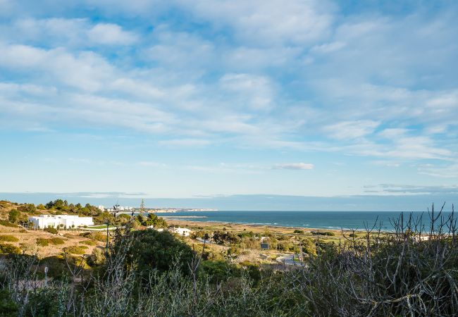 Apartment in Lagos - Meia Praia Beach: GOLF| Perfect for Families | Ent Apartment in Lagos - Meia Praia Beach: GOLF| Perfect for Families | Ent