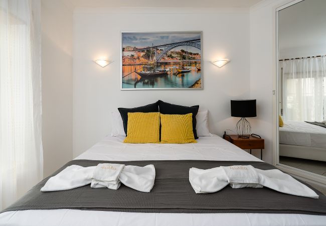 Apartment in Lagos - Meia Praia Beach: GOLF| Perfect for Families | Ent Apartment in Lagos - Meia Praia Beach: GOLF| Perfect for Families | Ent