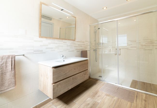 Villa in Lagos - Villa Dean: Private Pool | For Families | AC & WI- Villa in Lagos - Villa Dean: Private Pool | For Families | AC & WI-