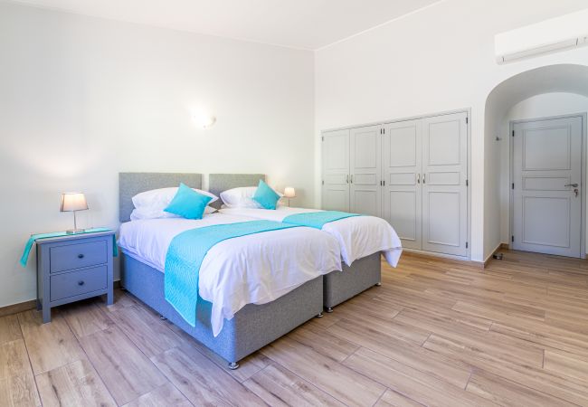 Villa in Lagos - Villa Dean: Private Pool | For Families | AC & WI- Villa in Lagos - Villa Dean: Private Pool | For Families | AC & WI-