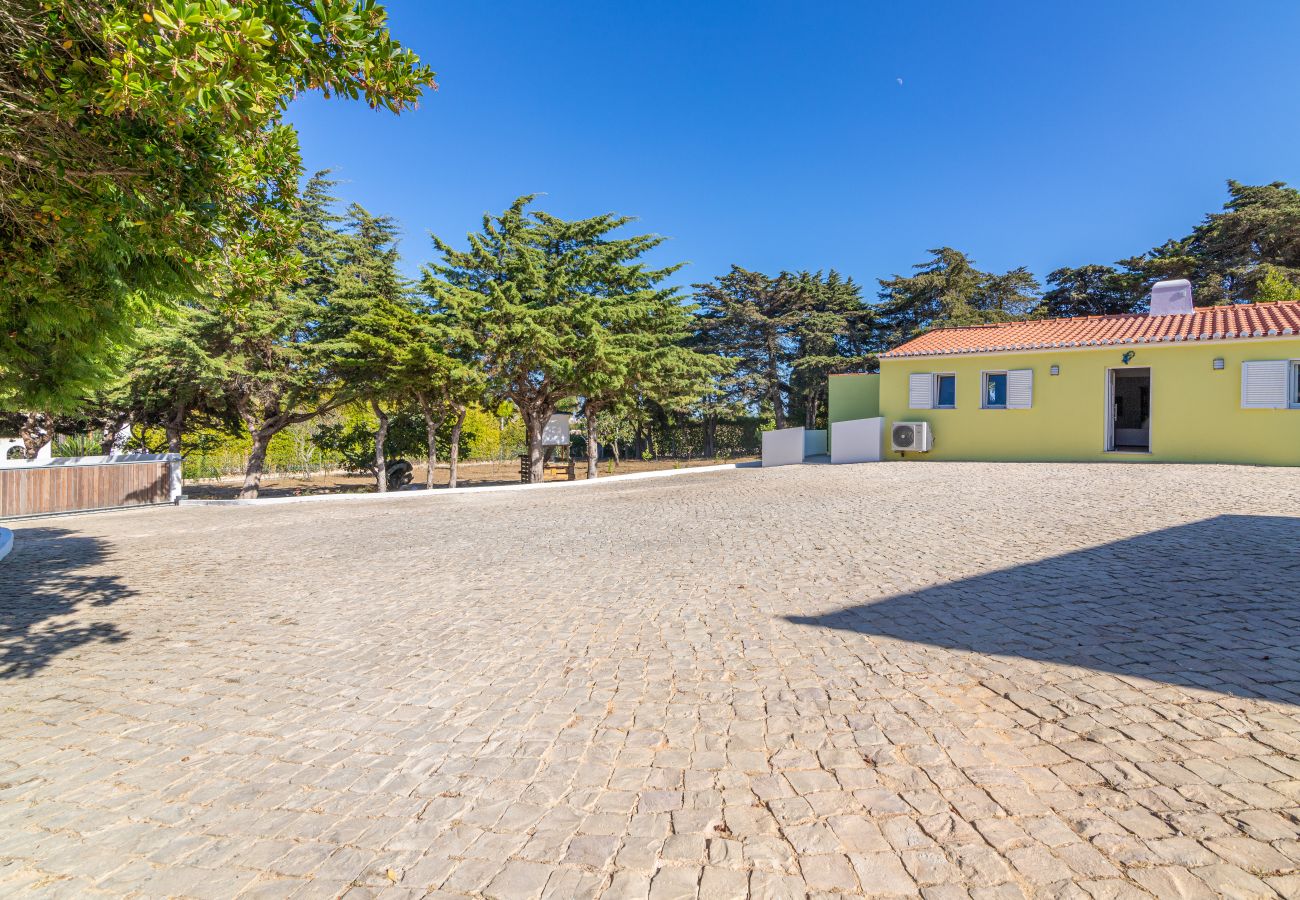 Villa in Lagos - Villa Dean: Private Pool | For Families | AC & WI-FI | Near Golf Course