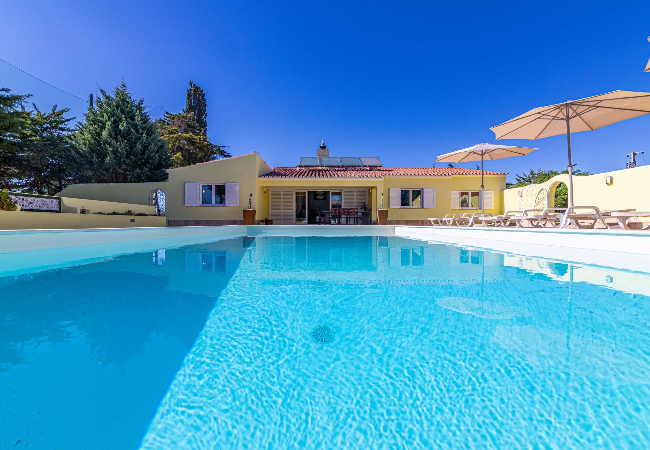 Villa in Lagos - Villa Dean: Private Pool | For Families | AC & WI-FI | Near Golf Course