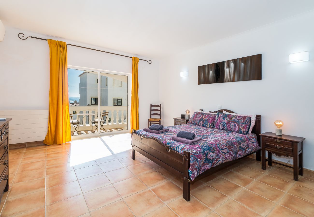 House in Lagos - Casa Londamba | Meia Praia Beach | Sea View 