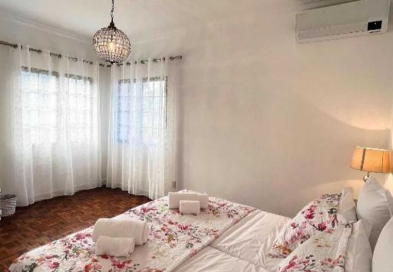 Villa in Faro - Villa Sunshine