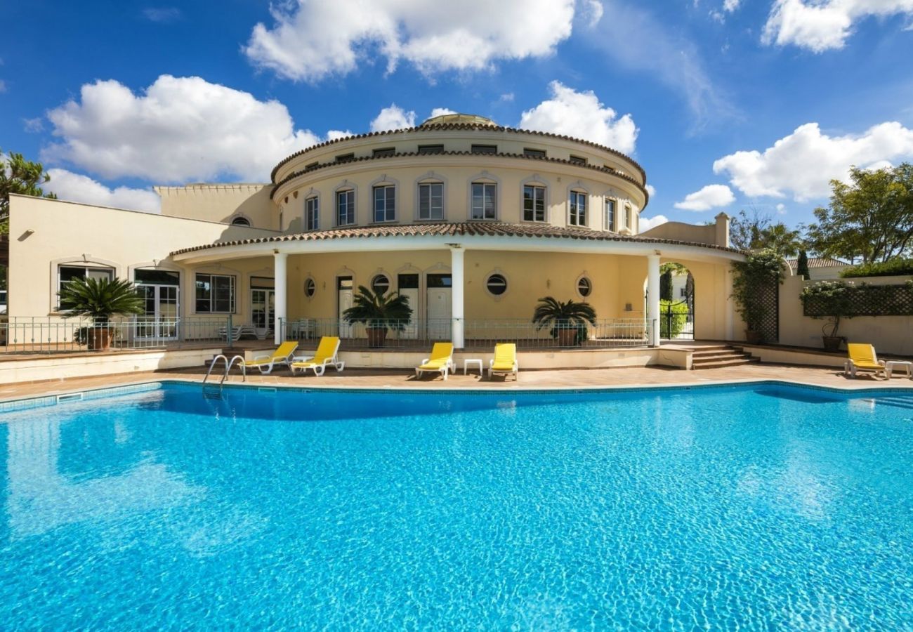 House in Almancil - Casa Anusca