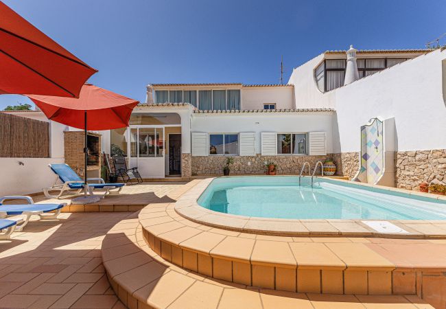 Villa in Lagos - Chilling In Lagos House | Pool | BBQ | Retreat Villa in Lagos - Chilling In Lagos House | Pool | BBQ | Retreat