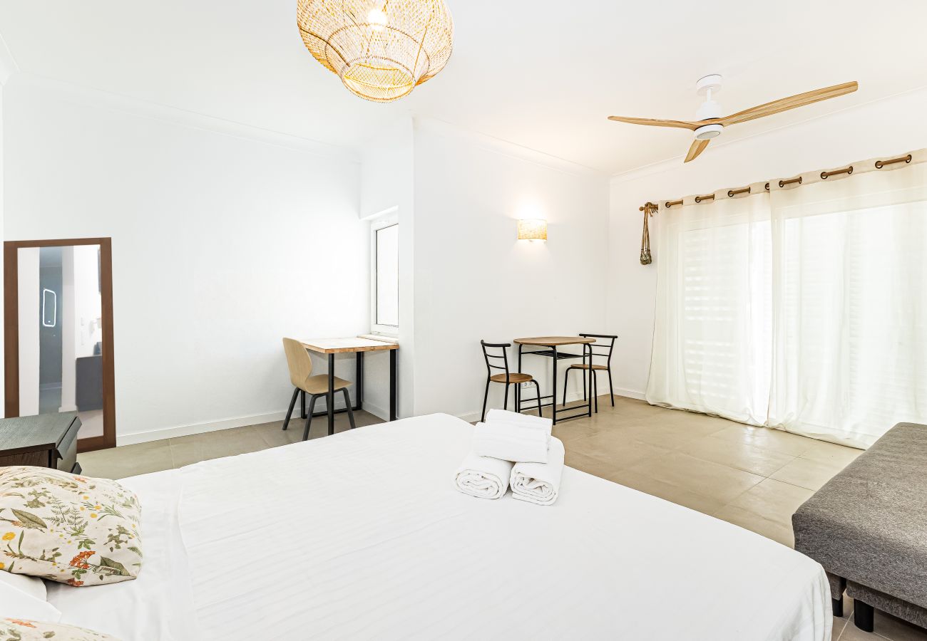 Villa in Lagos - Chilling In Lagos House | Pool | BBQ | Retreat