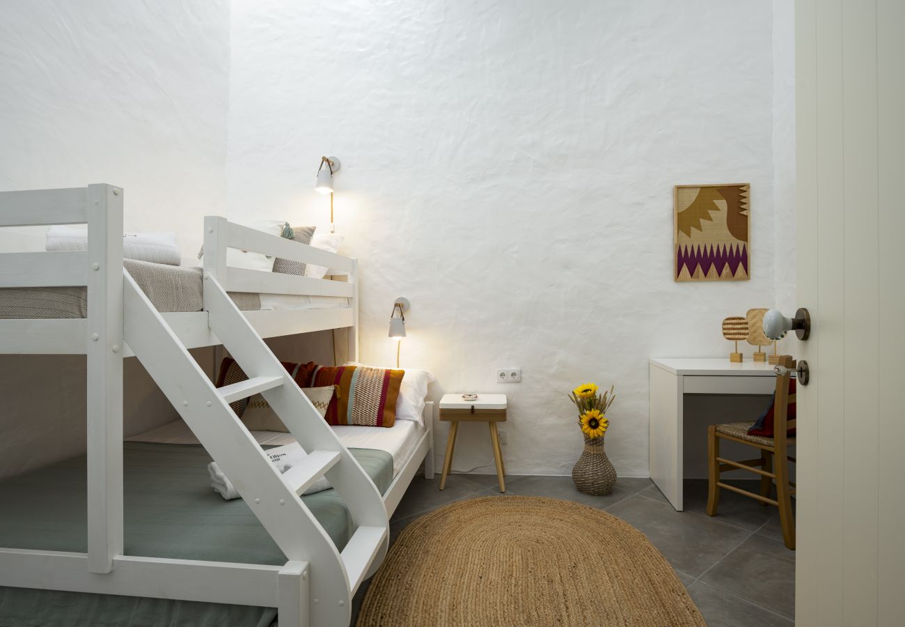 Cottage in Salvada - Casa Oliva Refúgio Rural Contemporâneo